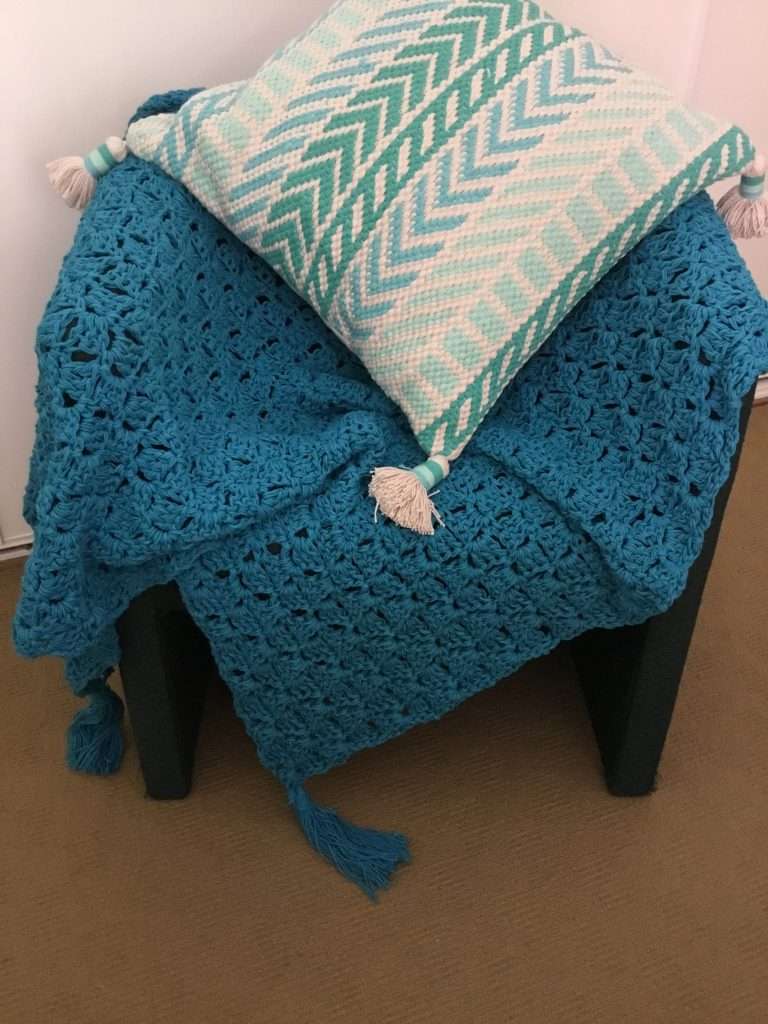 comfort throw in stonewash (2)