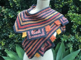 mitred square scarf (2)
